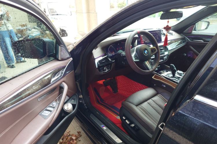 Used BMW 5 Series 2021 Restyled 530Li Luxury Edition M Sport Package
