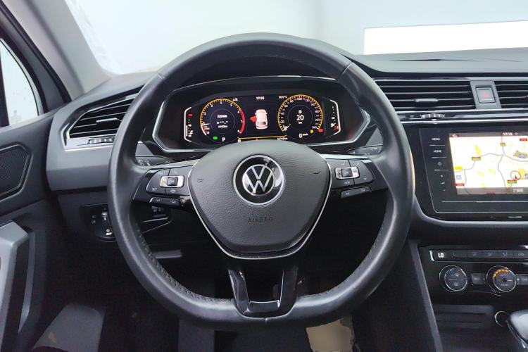 Used Volkswagen Tiguan L 2021 330TSI Automatic Two-Wheel Drive Smart Edition