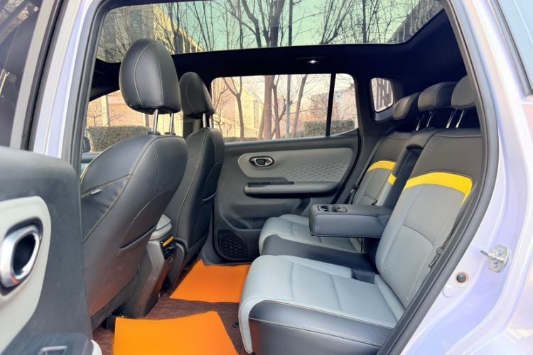 Used AION Y 2022 70 Tech Edition Lithium Iron Phosphate
