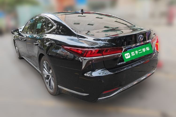Used Lexus LS 2018 500h Excellence Edition China VI standard