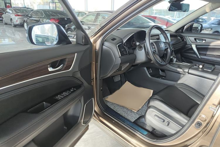 Used Honda Avancier 2017 240TURBO Two-Wheel Drive Premium Edition