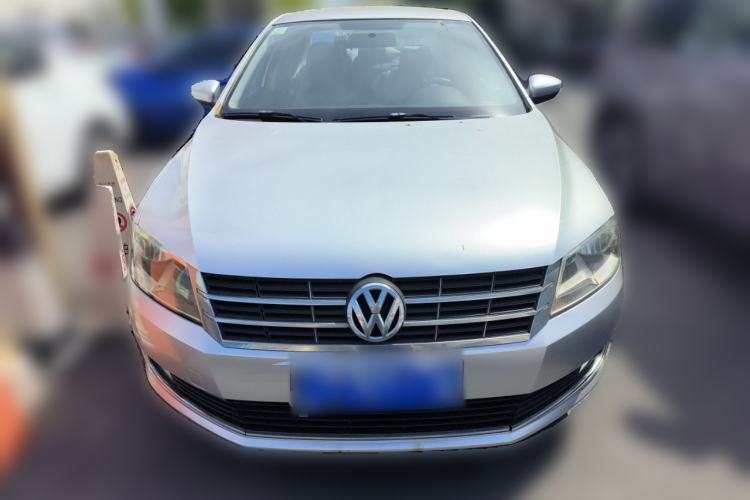 Used Volkswagen Lavida 2013 Revised Classic 1.6L Automatic Fashion Edition Front