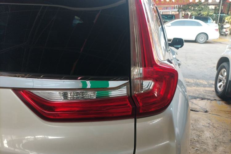 Used Honda CR-V 2017 240TURBO CVT Front-Wheel Drive Fashion Edition
