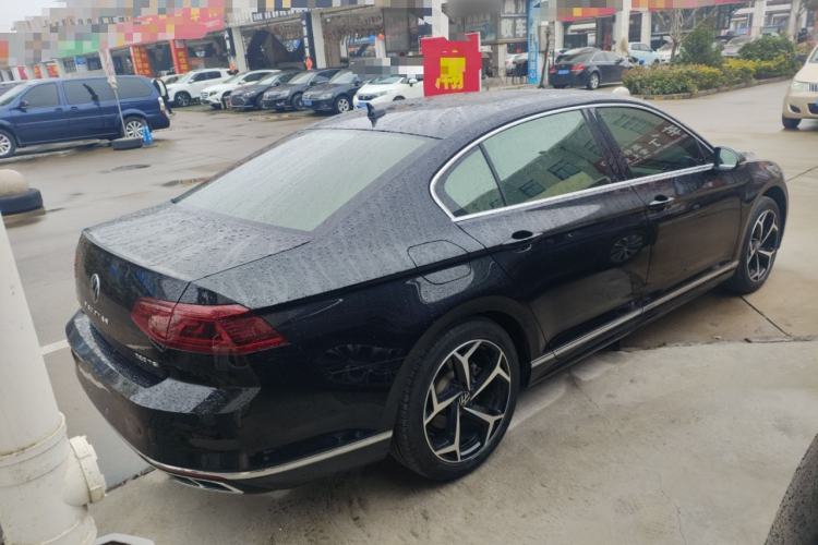 Used Volkswagen Magotan 2023 2 Million Units Limited Edition 280TSI DSG Leading Version