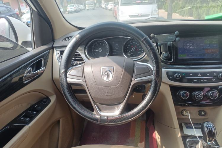 Used Baojun 730 2016 1.5L Manual Comfort Version 7 Seats China V Emission Standard
