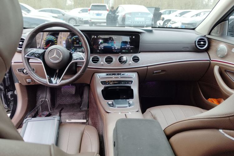 Used Mercedes-Benz E-Class New Energy 2021 E 350 e L Plug-in Hybrid Sedan
