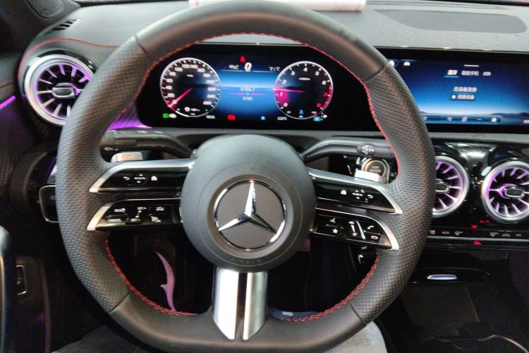 Used Mercedes-Benz A-Class 2025 A 200 L Fashion Model
