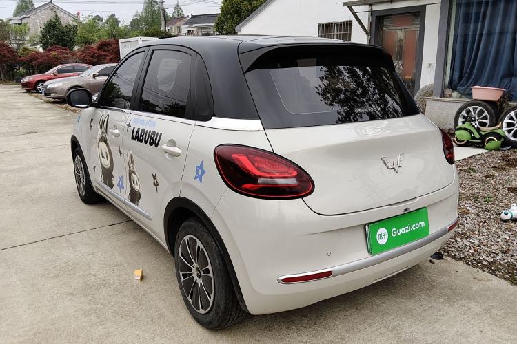 Used Wuling Bingo 2023 203km Light Edition Exterior 2