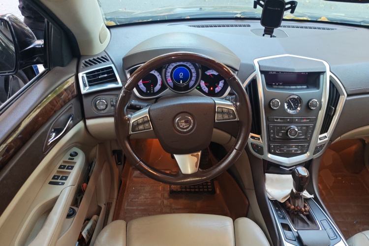 Used Cadillac SRX 2011 3.0L Flagship Edition
