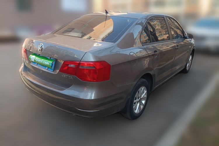 Used Volkswagen Jetta 2015 1.4L Manual Fashion Model