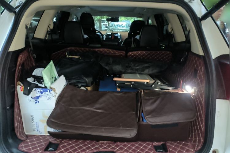 Used Ford Edge 2017 EcoBoost 245 Two-Wheel-Drive Sporty 7-Seater Trunk