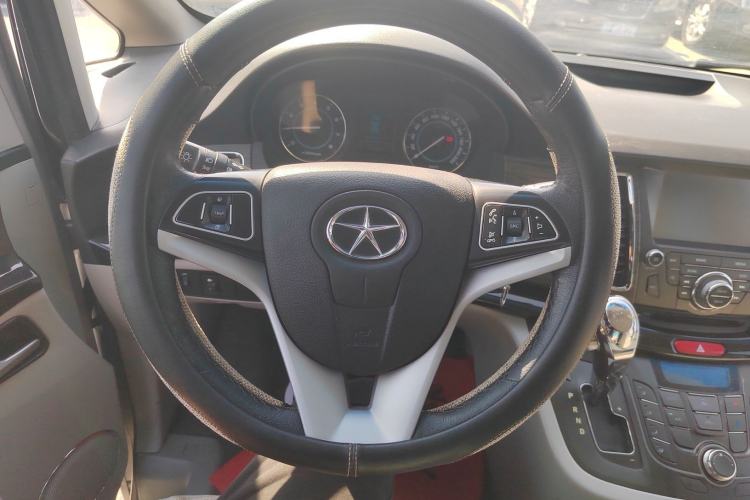 Used JAC Group Refine M5 2013 2.0T Gasoline Automatic Business Edition
