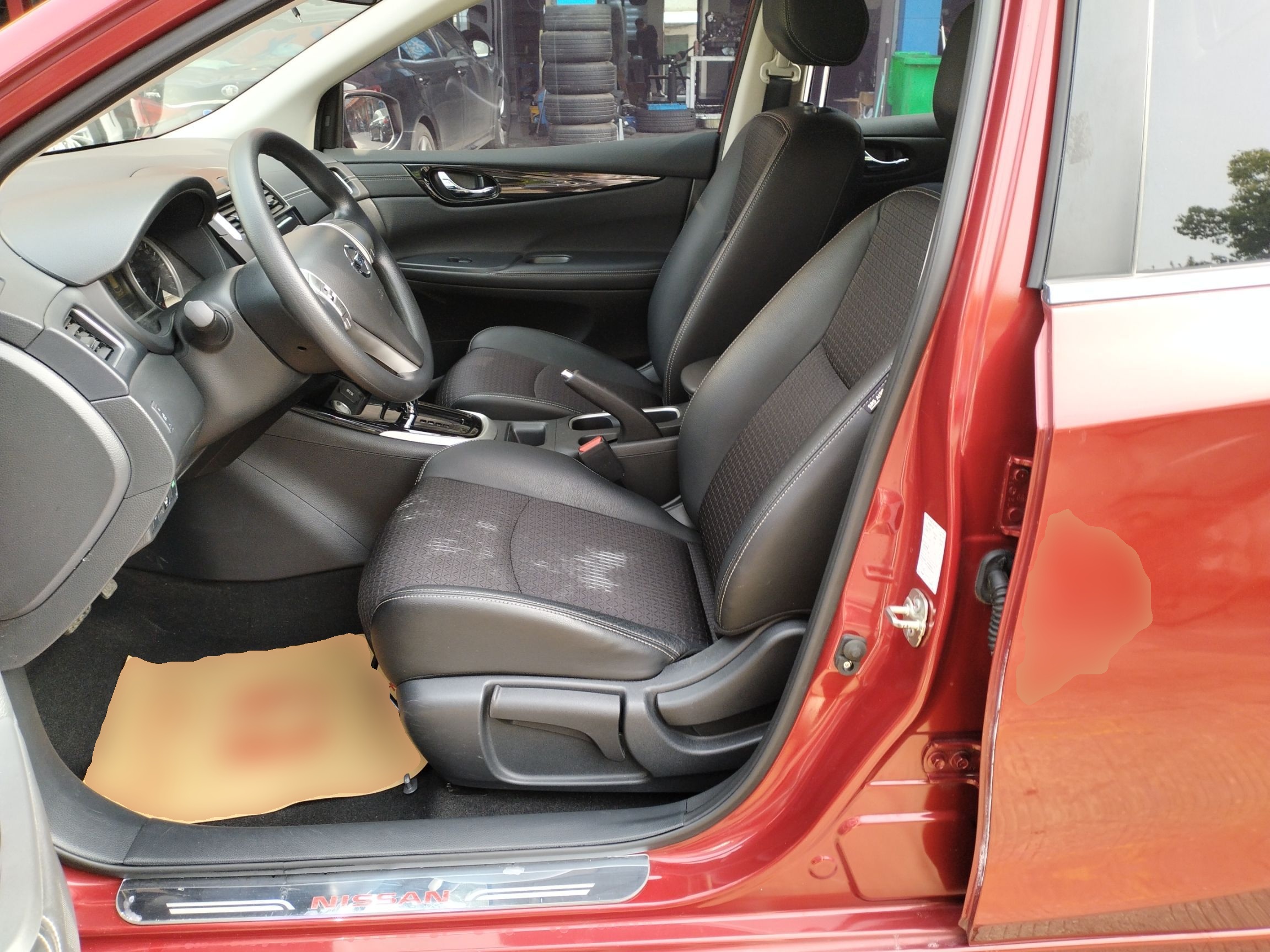 المقاعد الأمامية داخل السيارة