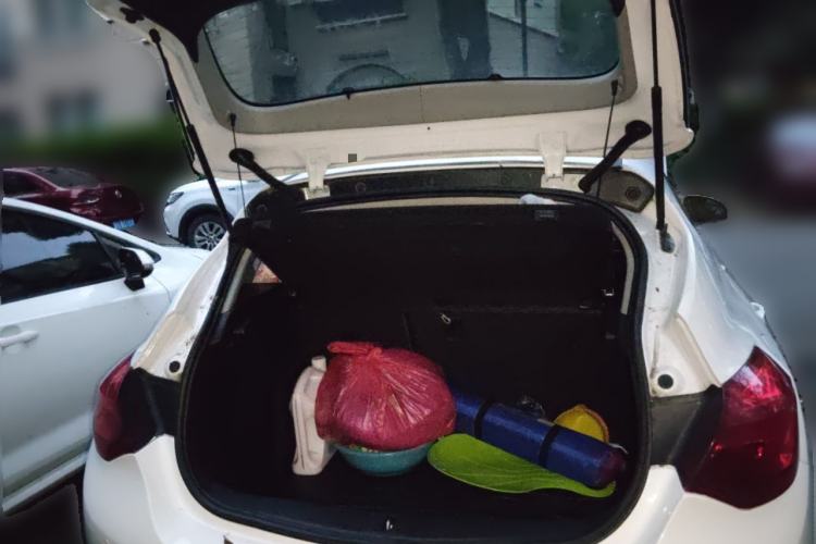 Used Buick GT 2014 XT 1.6L Automatic Fashion Edition Trunk