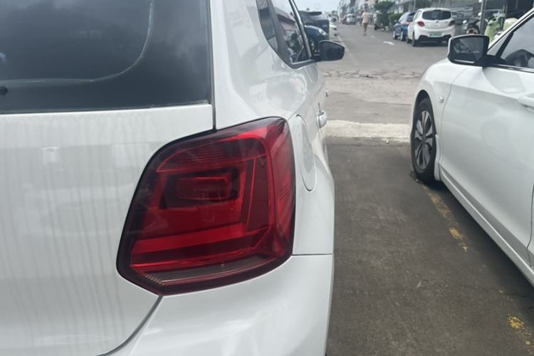 Used Volkswagen Polo 2014 1.4L Manual Fashion Edition