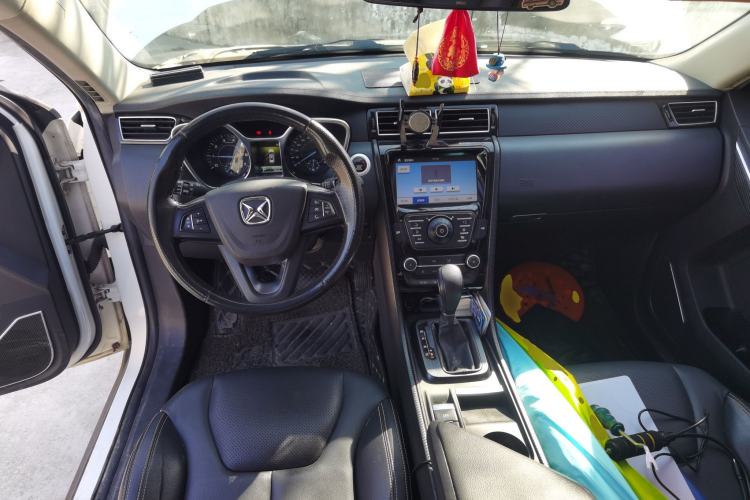 Used JMC Yusheng S330 2016 1.5L GTDi Automatic Two-Wheel Drive Prestige Edition
