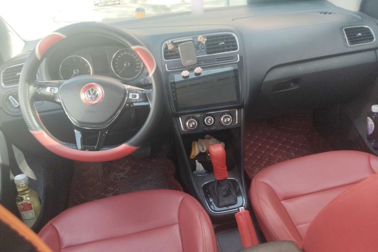 Used Volkswagen Polo 2016 1.6L Automatic Comfort Model