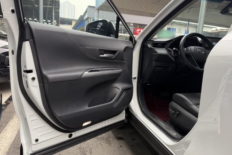 Used Toyota Venza 2023 2.0L CVT Two-Wheel Drive Luxury Edition
