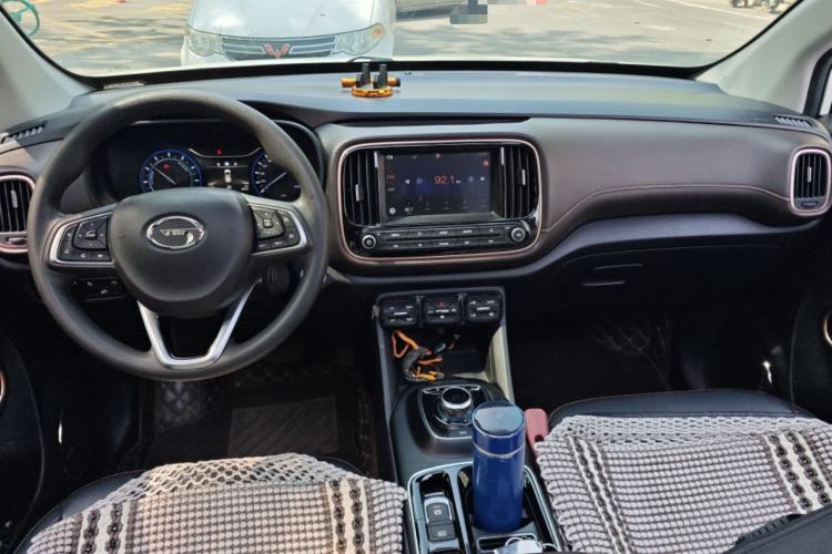 Used AION Trumpchi GE3 2017 310 Smart Edition Center Console