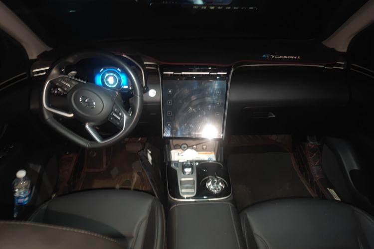 Used Hyundai Tucson 2023 Tucson L 1.5T Automatic Two-Wheel Drive GLX Elite Edition Center Console