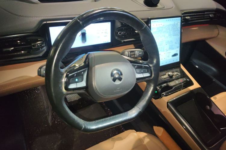 Used Nio ES8 2022 100kWh Signature Edition Six-Seater Steering Wheel