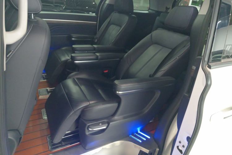 Used GAC Trumpchi M8 2021 Master Series 390T Prestige Edition Left Rear Seat