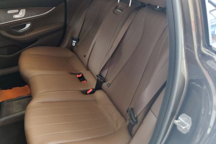 Used Mercedes-Benz E-Class 2018 Facelift E 300 L Luxury Edition