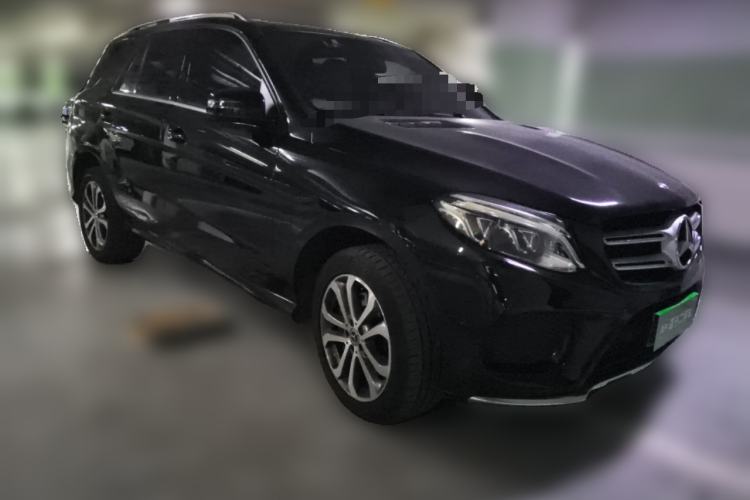 Used Mercedes-Benz GLE 2017 GLE 320 4MATIC Dynamic Model Front Right 45 Deg
