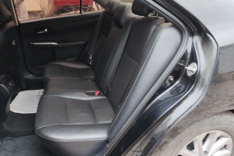 Used Toyota Camry 2016 2.0G 10th Anniversary Leading Edition
