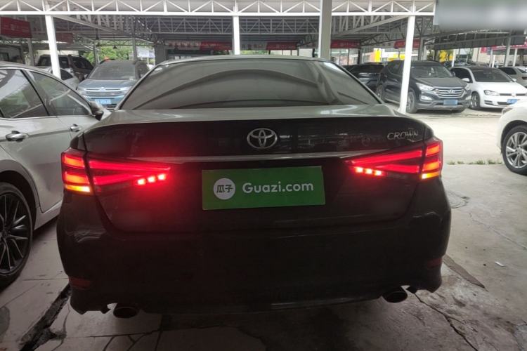 Used Toyota Crown 2018 2.0T Fashion Edition
