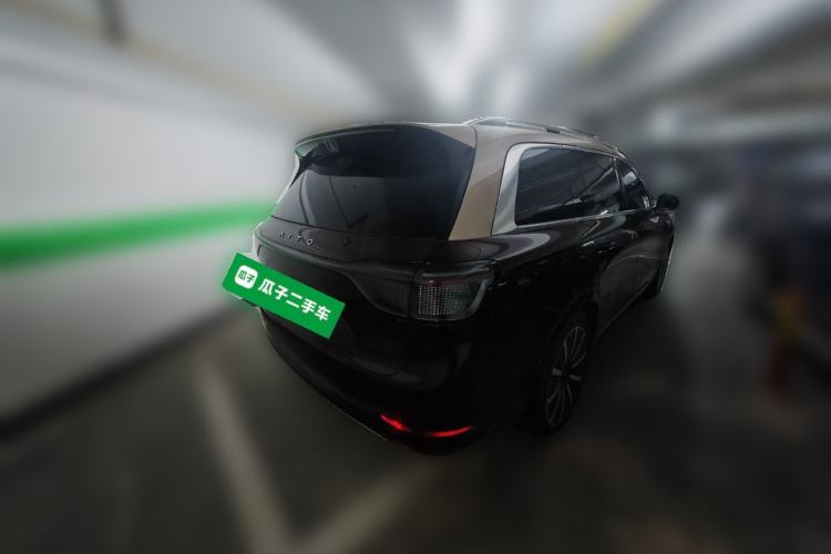 Used Hima AITO M9 2025 All-Electric Max Version 100 kWh 6-Seater Rear Right 45 Deg