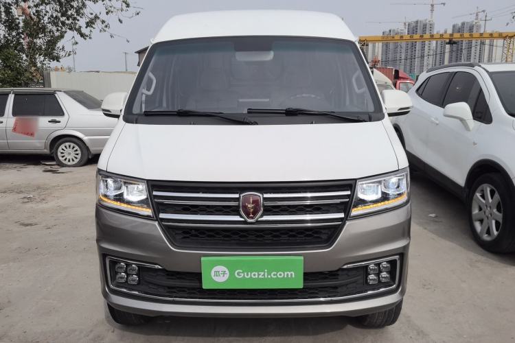 Used Jinbei New Hiace S 2023 1.5L Wealth Edition Van 2/5-Seater Air-Conditioned Model SWC15M Front