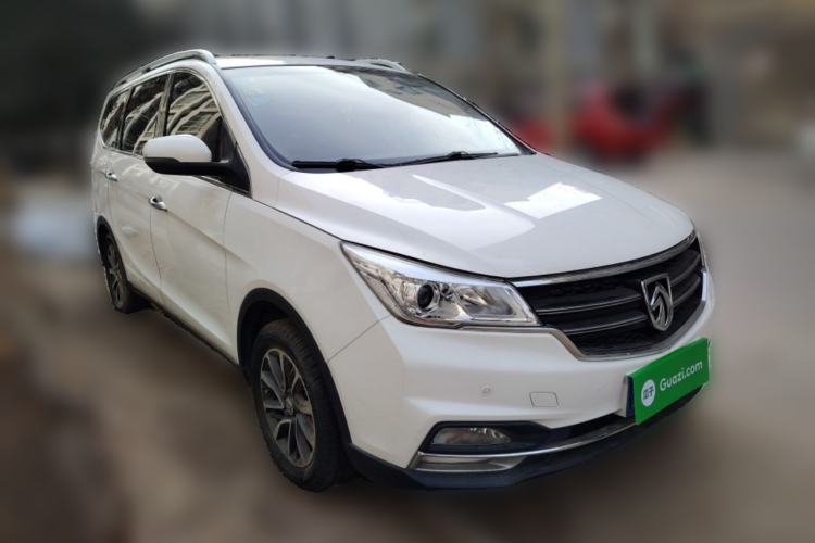 Used Baojun 730 2017 1.5T Manual Style 7 Seats China V
