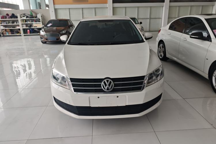 Used Volkswagen Lavida 2013 Revised Classic 1.6L Manual Fashion Edition
