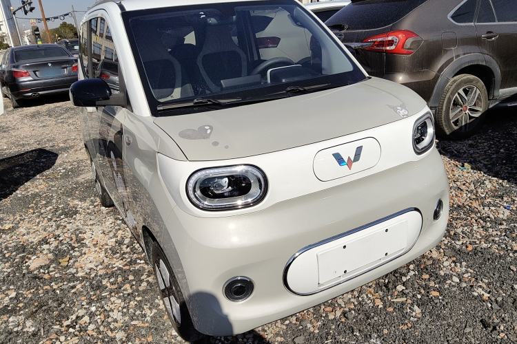 Used Wuling Hongguang MINIEV 2024 3rd Generation 215km Advanced Version
