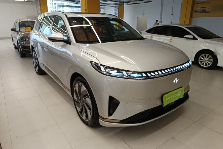 Used Dongfeng eπ eπ008 2025 210 Ultra Range-Extended Version 5 Seats
