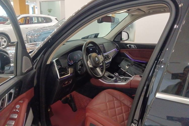 Used BMW X5 2022 xDrive 30Li Luxury M Sport Package Driver Seat