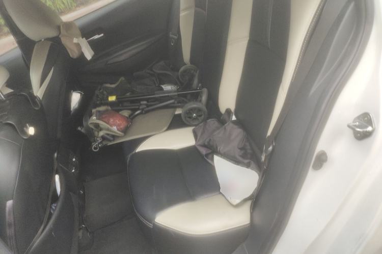 Used Toyota Levin 2019 185T CVT Luxury Edition China VI Standard Left Rear Seat