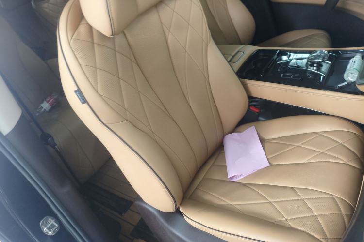 Used Denza D9 2024 DM-i 980 Four-Wheel Drive Prestige Model Right Front Seat