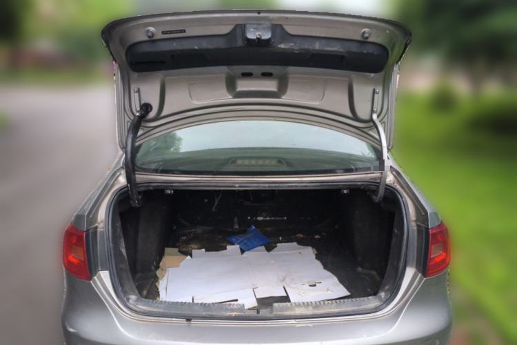 Used Volkswagen Sagitar 2014 1.4TSI Automatic Luxury Model Trunk