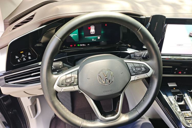 Used Volkswagen Talagon 2022 380TSI Four-Wheel Drive Flagship Shengjing Edition 6 Seats Steering Wheel