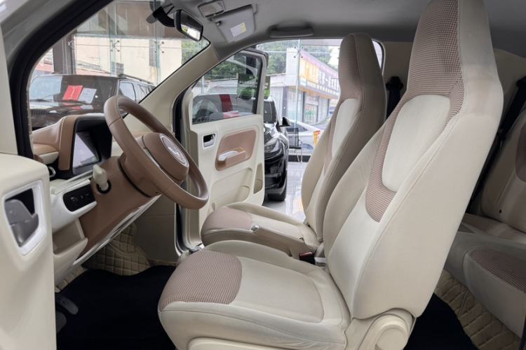 Used Wuling Hongguang MINIEV 2024 3rd Generation 215km Youth Edition Interior 6