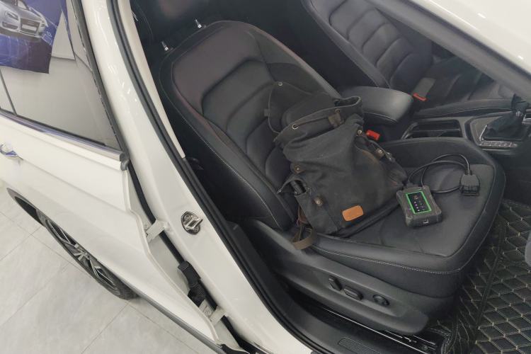 Used Volkswagen Tiguan L 2019 Revised 330TSI Automatic Two-Wheel Drive Smart & Luxury Edition China VI Standard
