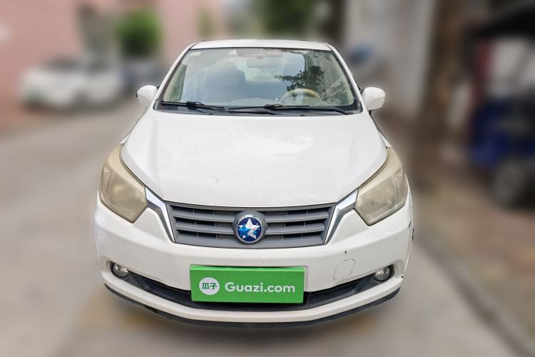 Used Venucia D50 2013 1.6L Manual Fashion Edition Front