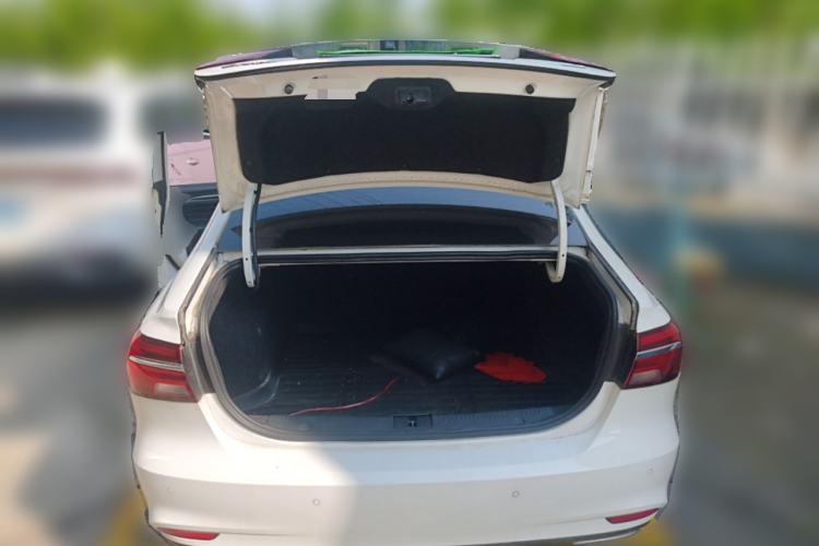 Used Roewe i6 2018 20T Automatic Flagship Edition Trunk