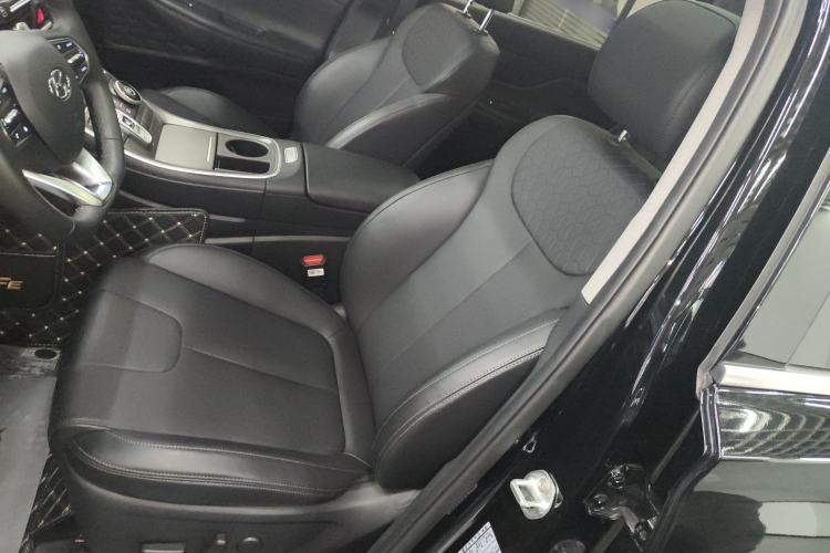 Used Hyundai Santa Fe 2023 Traveler 380T GDi Automatic Two-Wheel Drive GLX Elite Edition