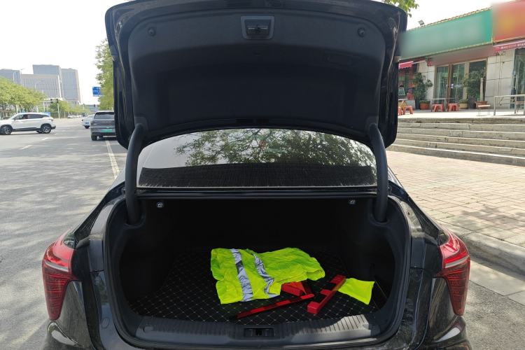 Used Hongqi H5 2023 2.0T Automatic Smart Connect Flagship Edition