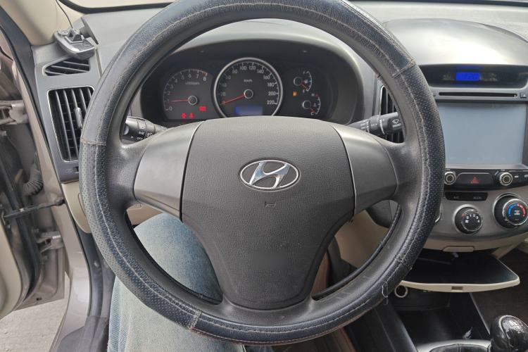 Used Hyundai Celesta 2011 1.6L Manual Comfort Edition