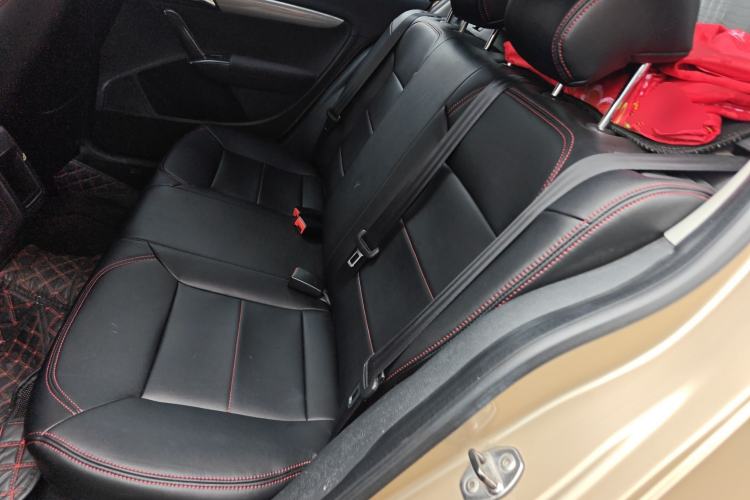 Used Volkswagen Lavida 2013 1.6L Automatic Fashion Edition Left Rear Seat