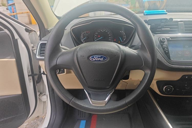 Used Ford Escort 2015 1.5L Manual Comfort Model
